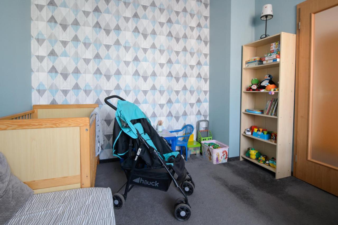 Lujzi Apartman Eger Eksteriør bilde